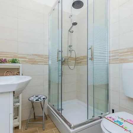 Avalon Apartman *